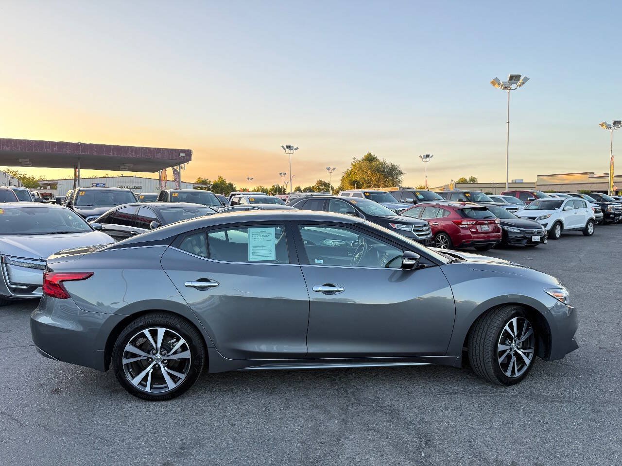 Used 2017 Nissan Maxima 3.5 SV FWD image 9