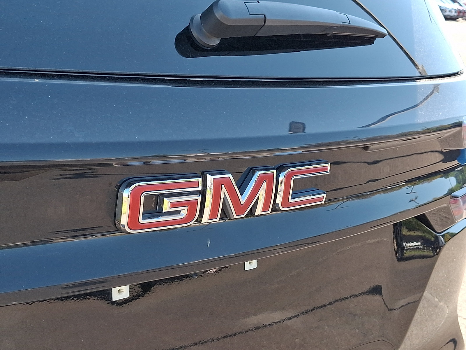 Used 2026 GMC Acadia Elevation w/ Elevation Premium Package FWD image 32
