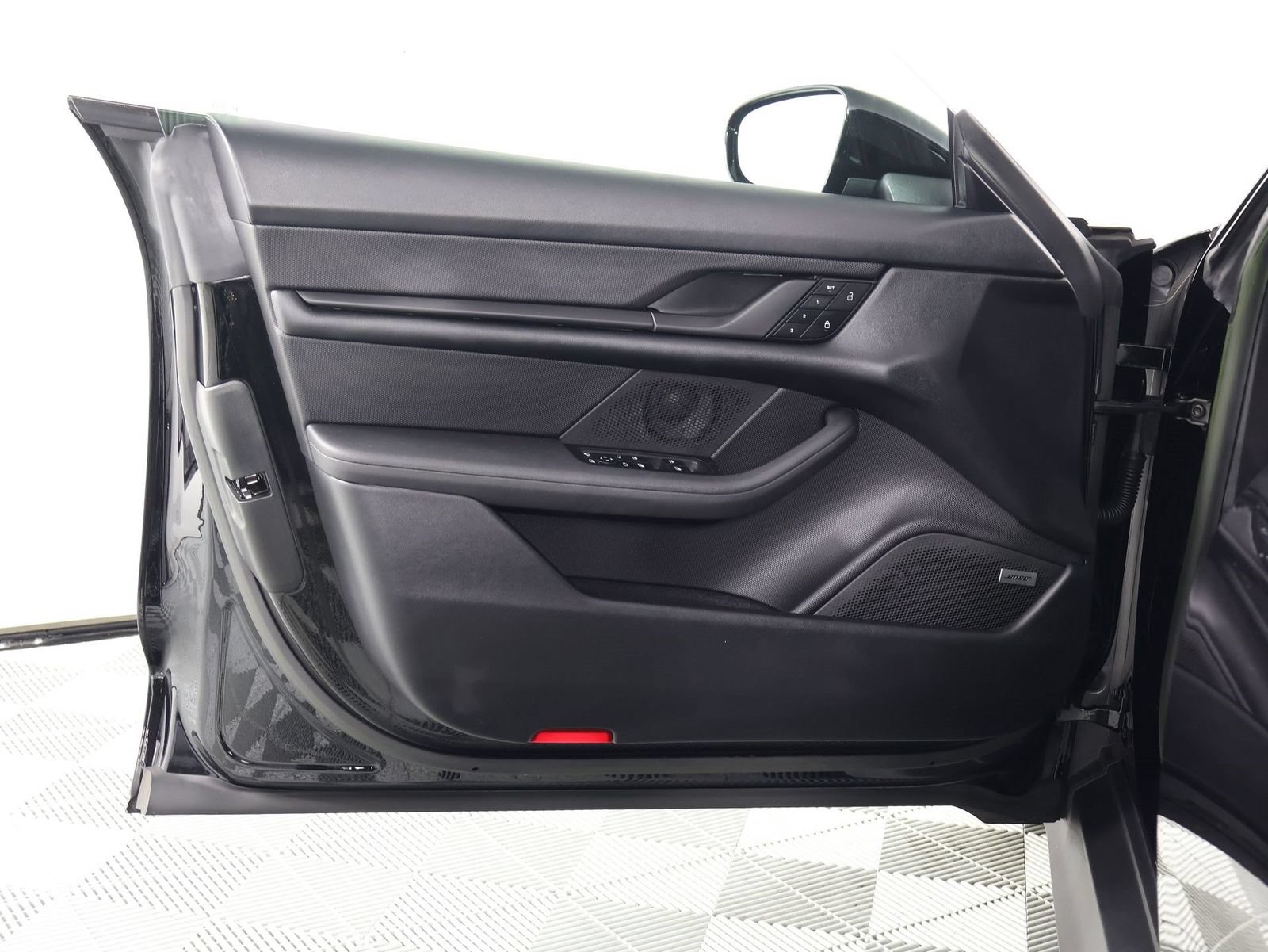 Certified 2023 Porsche Taycan RWD image 20