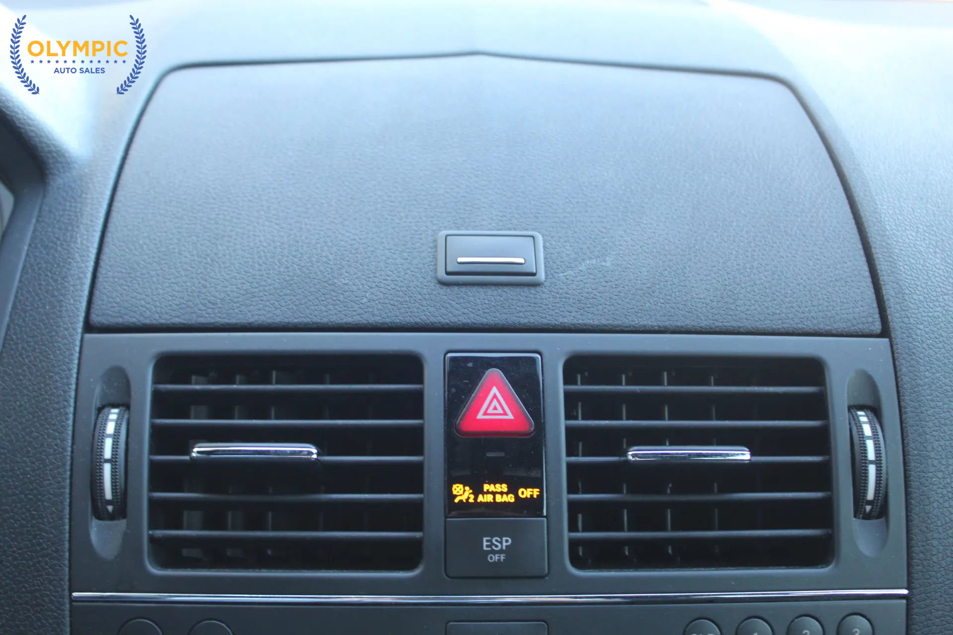 Used 2008 Mercedes-Benz C 300 Sedan w/ P1 Pkg image 26