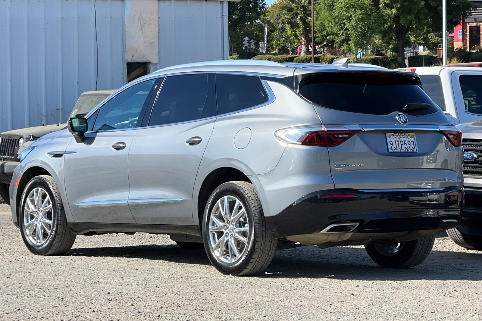 Used 2023 Buick Enclave Premium image 6