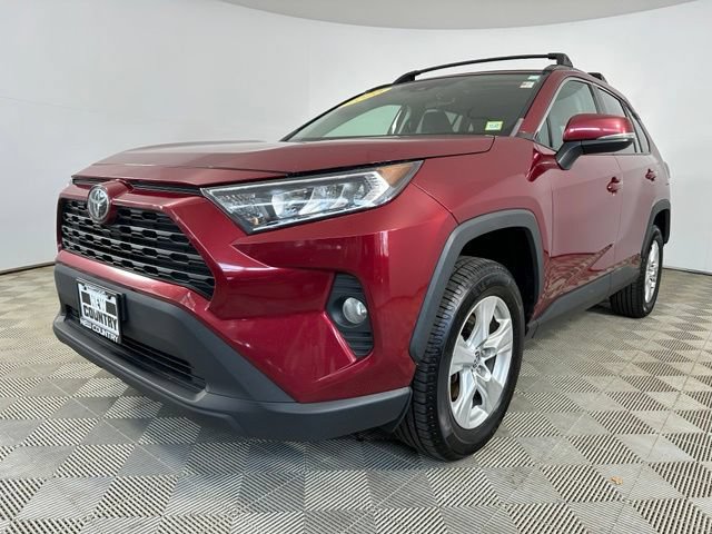 Used 2020 Toyota RAV4 XLE w/ Convenience Package AWD/4WD image 3