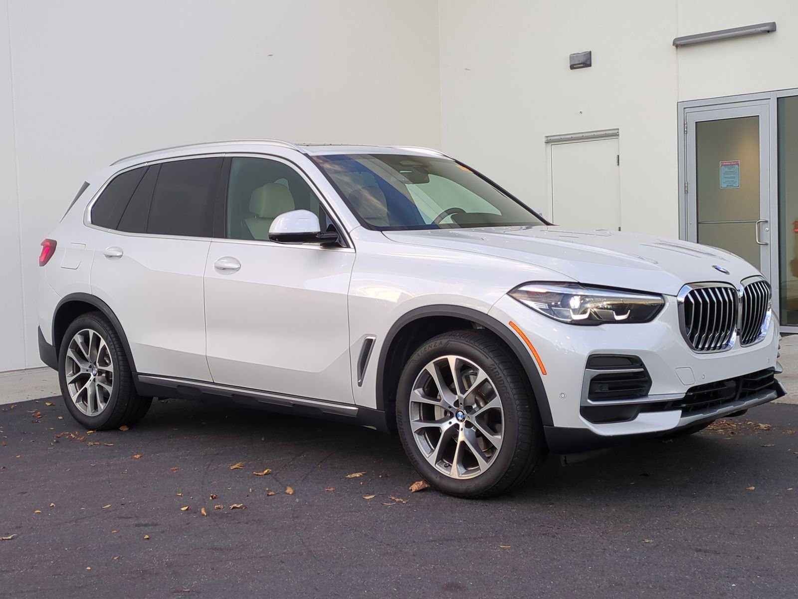 Used 2022 BMW X5 sDrive40i image 2