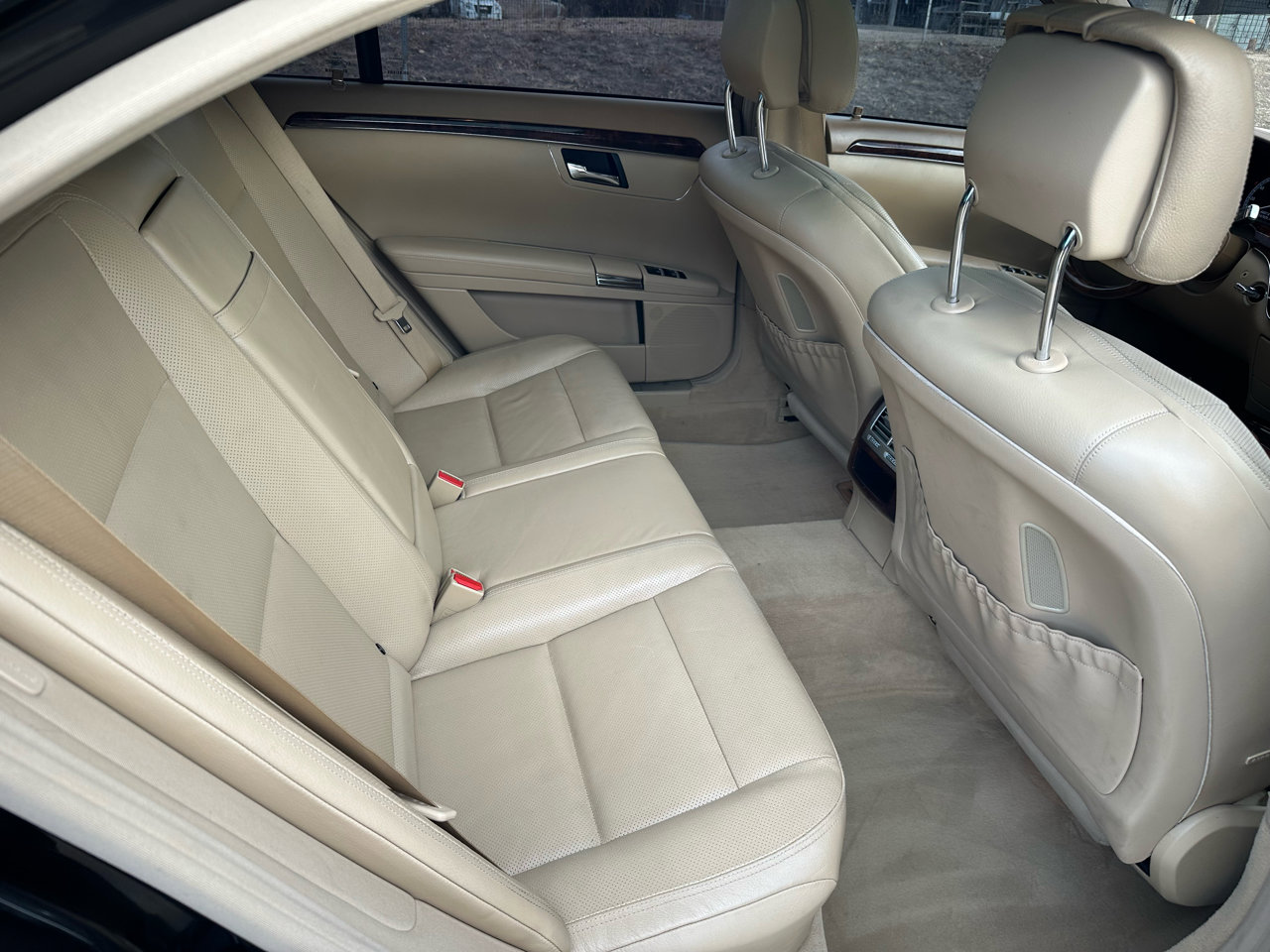 Used 2011 Mercedes-Benz S 550 4MATIC image 22