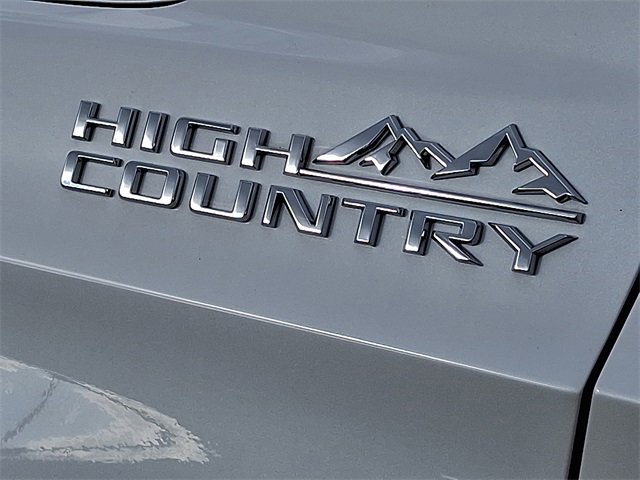 Used 2025 Chevrolet Tahoe High Country image 28