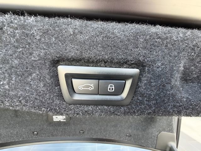 Used 2026 BMW M5 image 37