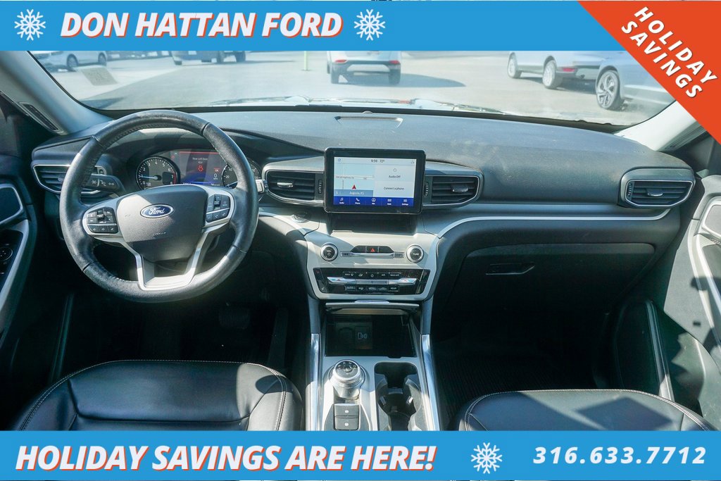 Used 2022 Ford Explorer XLT w/ Equipment Group 202A image 4