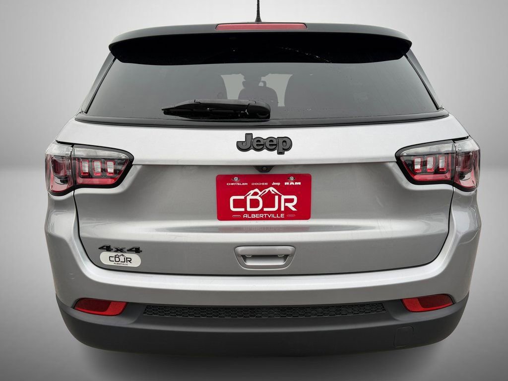 Used 2024 Jeep Compass Latitude w/ Convenience Group image 7