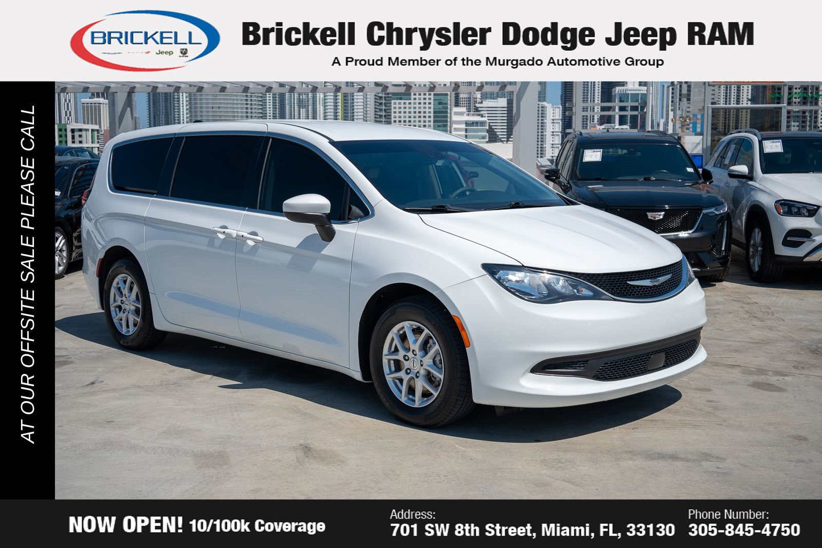 Used 2023 Chrysler Voyager LX image 3