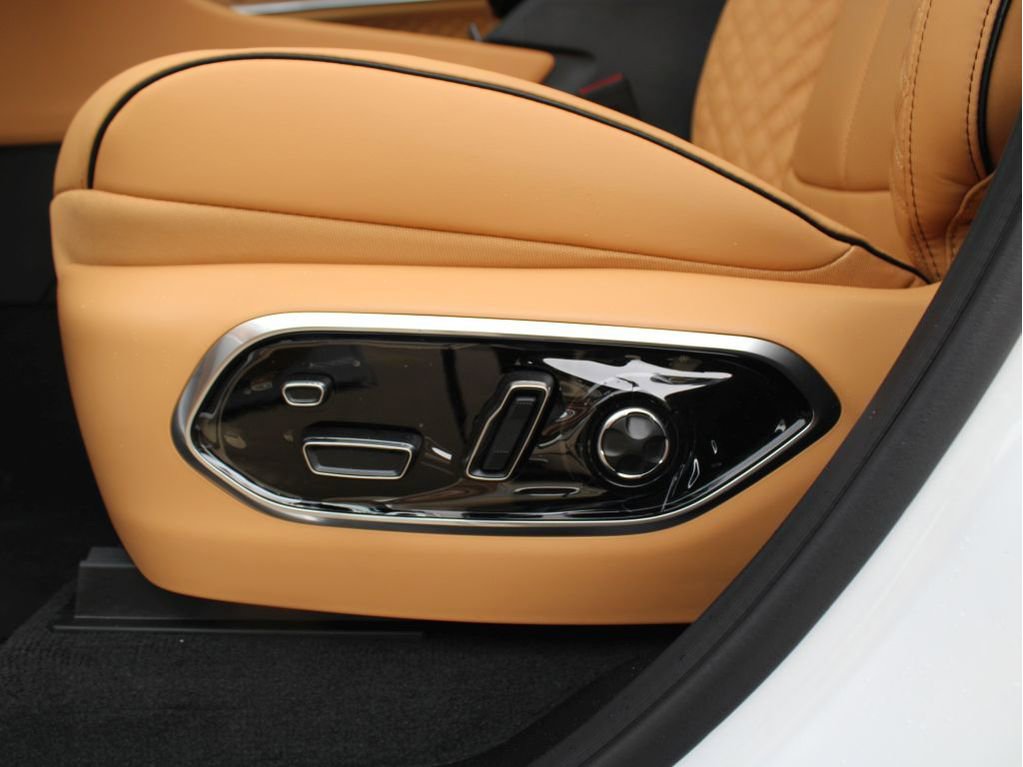 New 2025 Jeep Grand Cherokee Summit image 35
