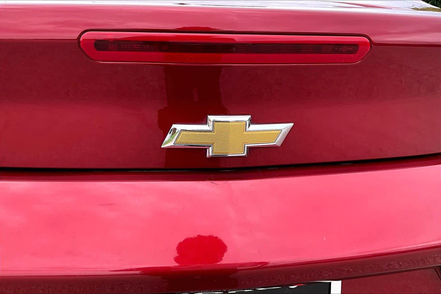 Used 2023 Chevrolet Camaro LT RWD image 30