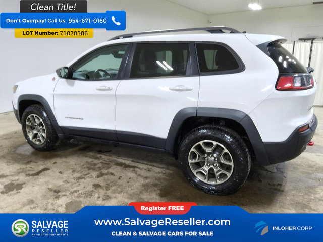 Used 2020 Jeep Cherokee Trailhawk AWD/4WD image 3