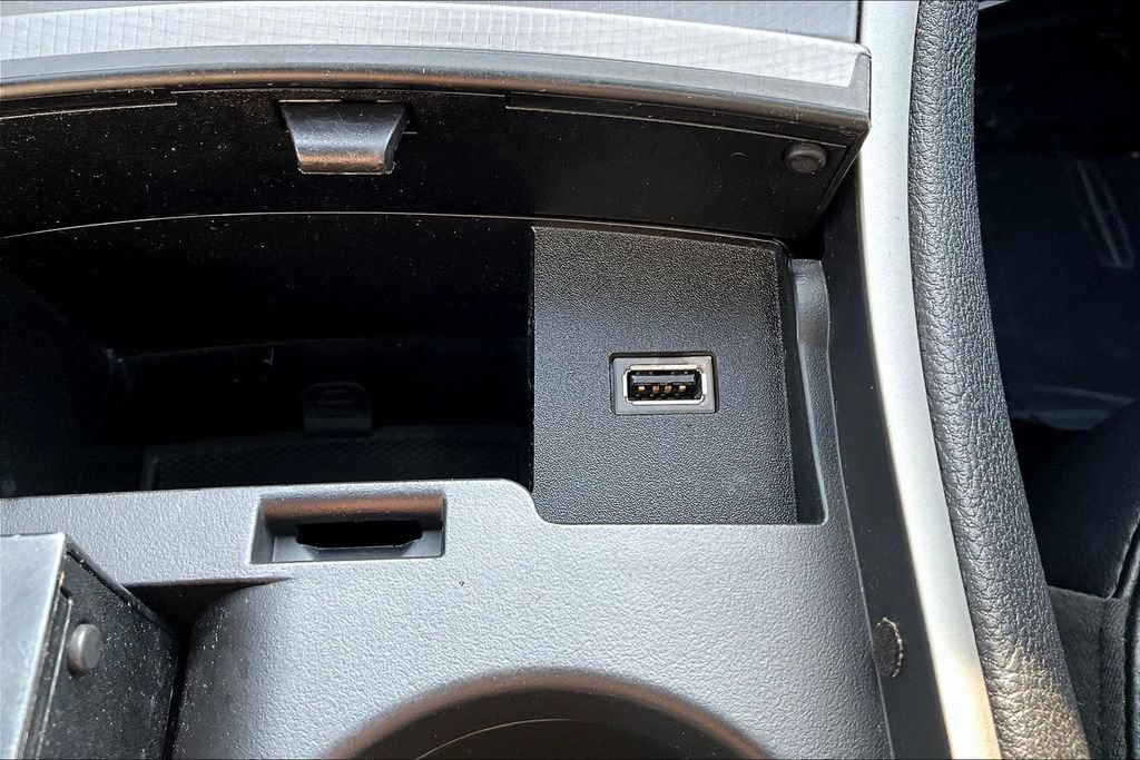 Used 2018 Lincoln MKZ Reserve FWD image 18