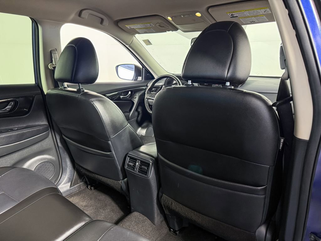 Used 2018 Nissan Rogue SL image 44