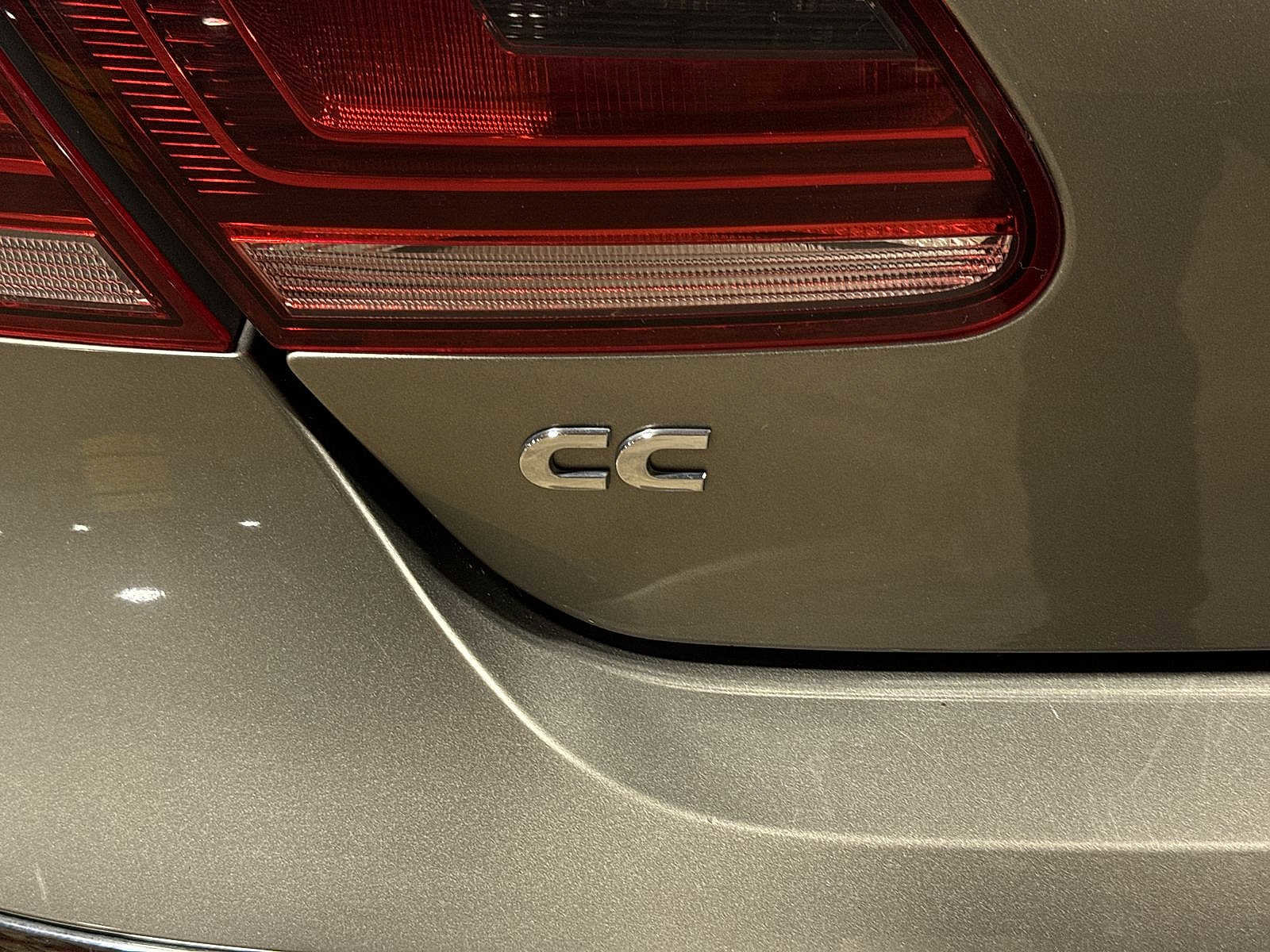 Used 2013 Volkswagen CC Executive image 27