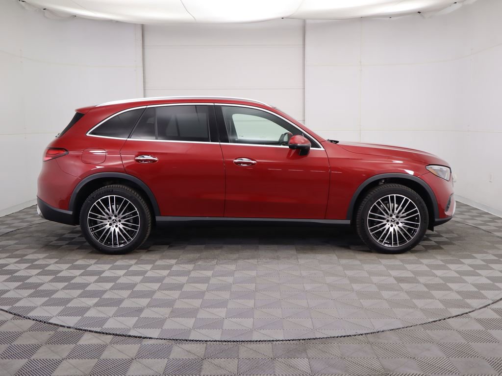 Certified 2026 Mercedes-Benz GLC 300 image 4