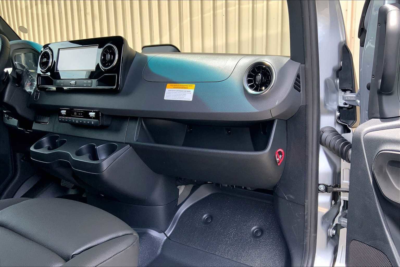 New 2025 Mercedes-Benz Sprinter 2500 image 25