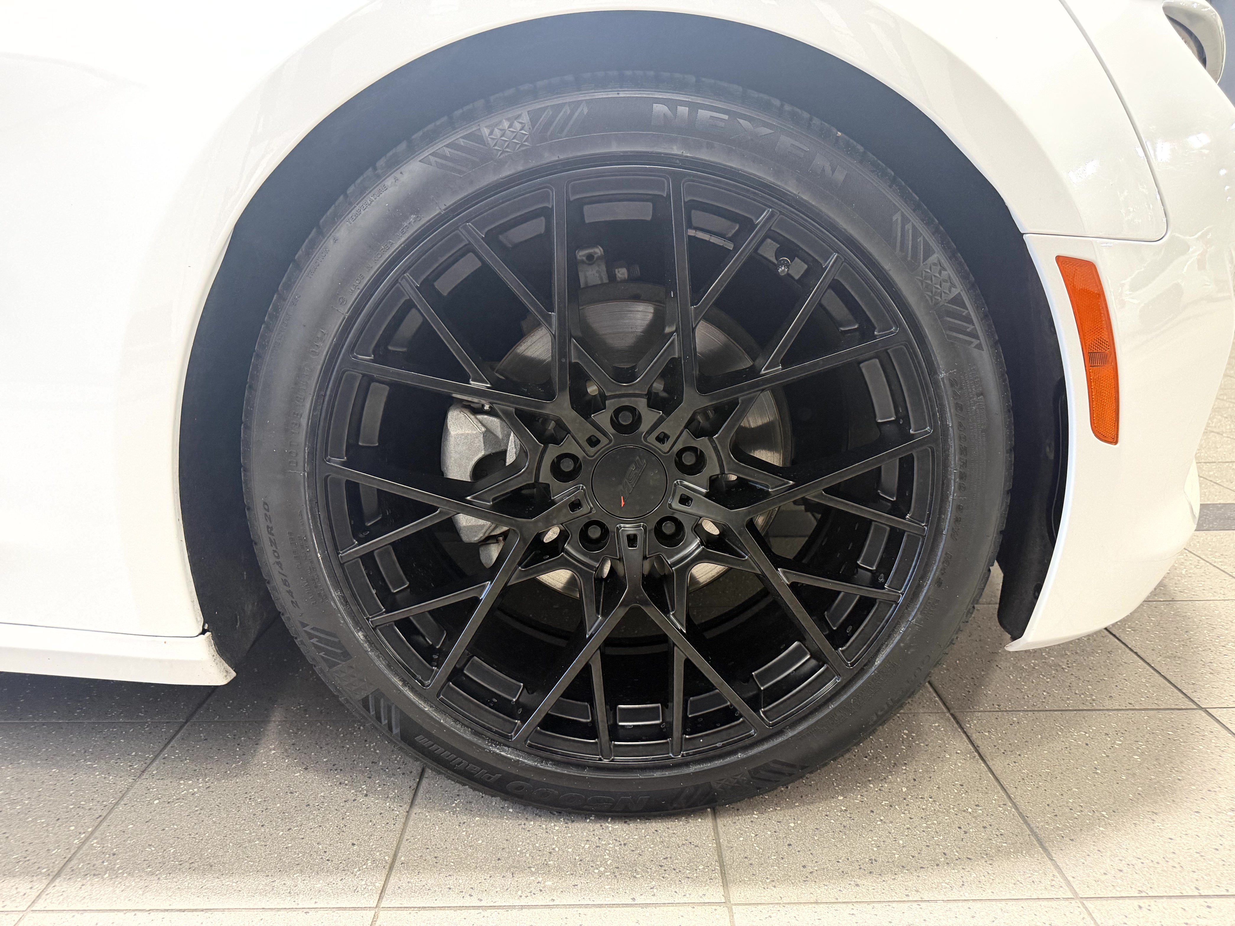 Used 2019 Chevrolet Camaro LT RWD image 7