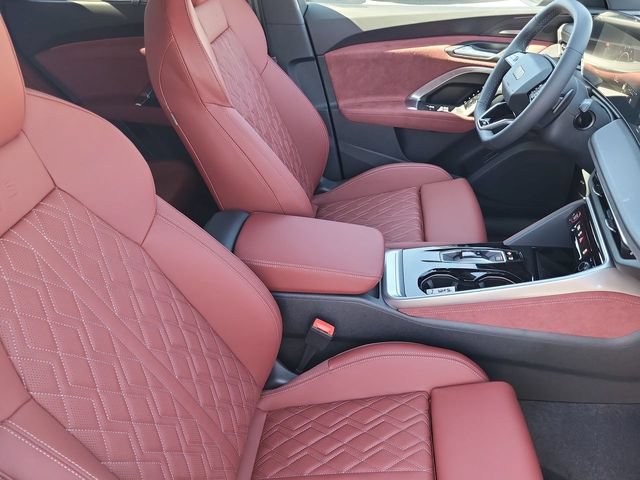 New 2026 Audi SQ5 Prestige AWD/4WD image 17