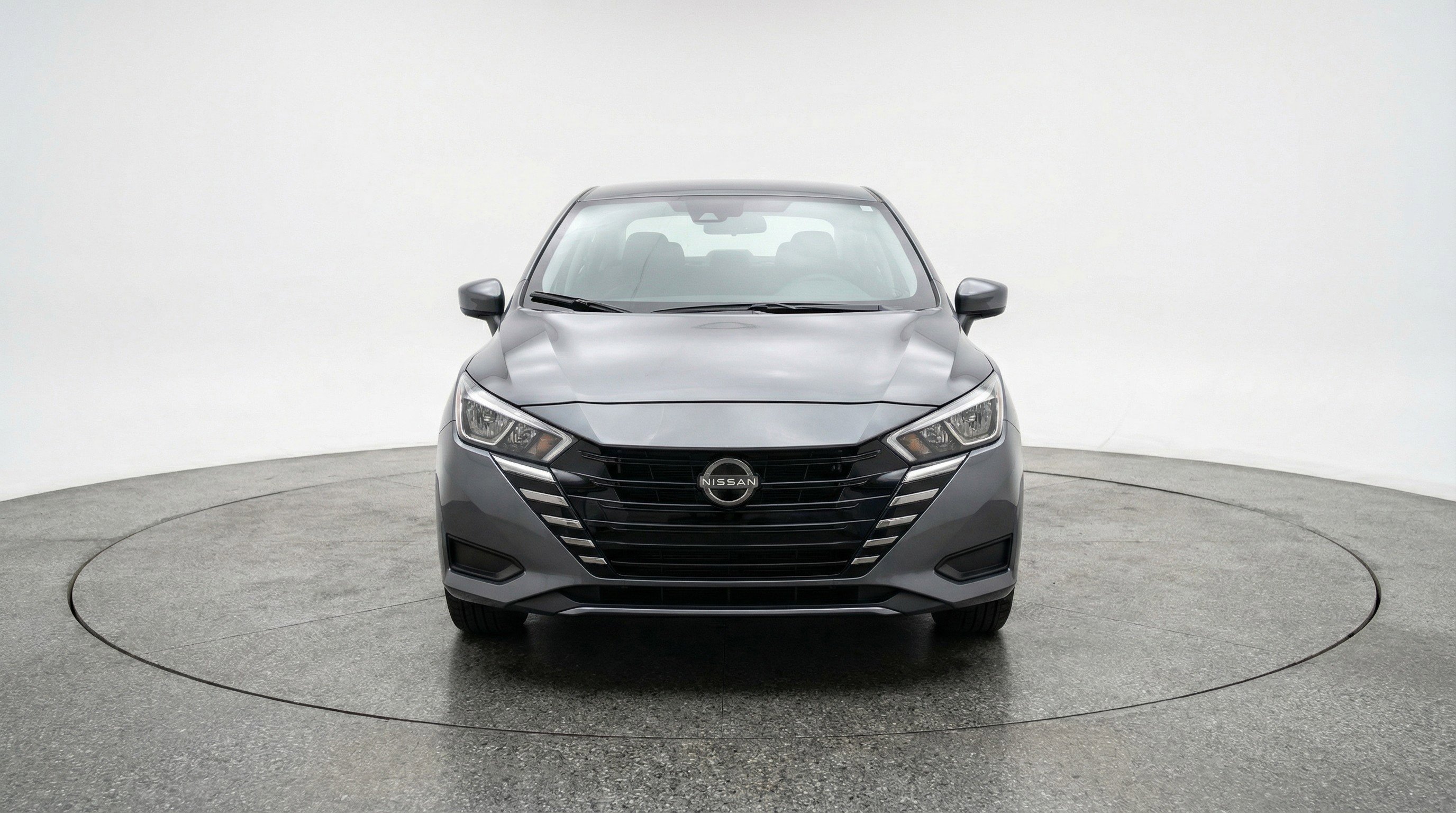 Used 2025 Nissan Versa SV FWD image 2