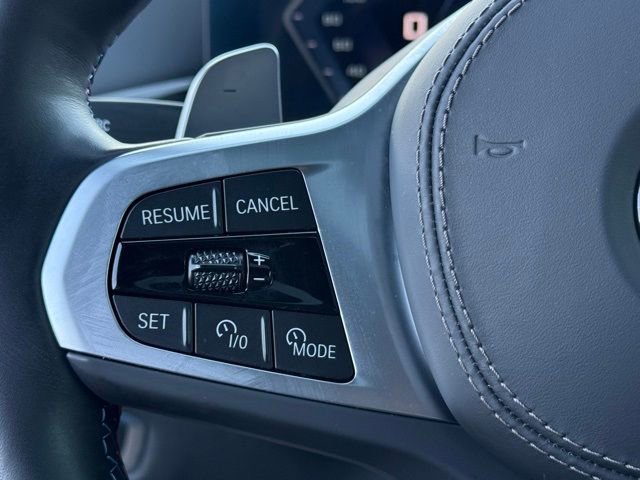 Used 2025 BMW X7 M60i w/ Climate Comfort Package image 24