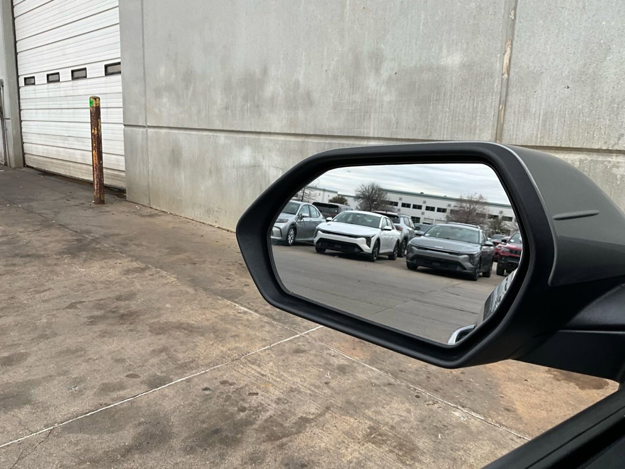 Used 2025 Kia K4 LXS image 18