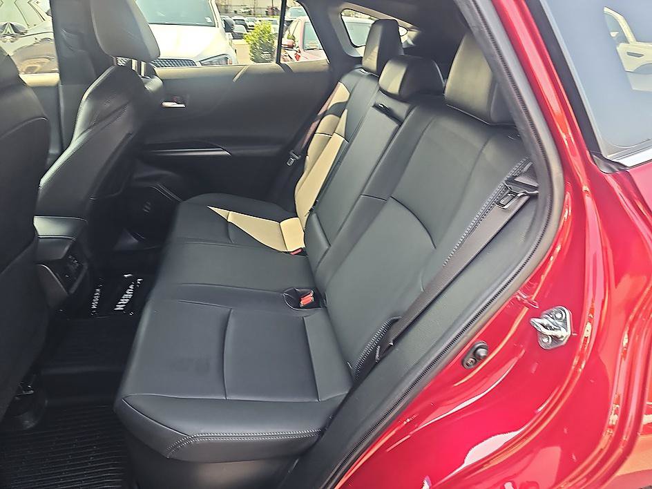 Used 2022 Toyota Venza XLE AWD/4WD image 27
