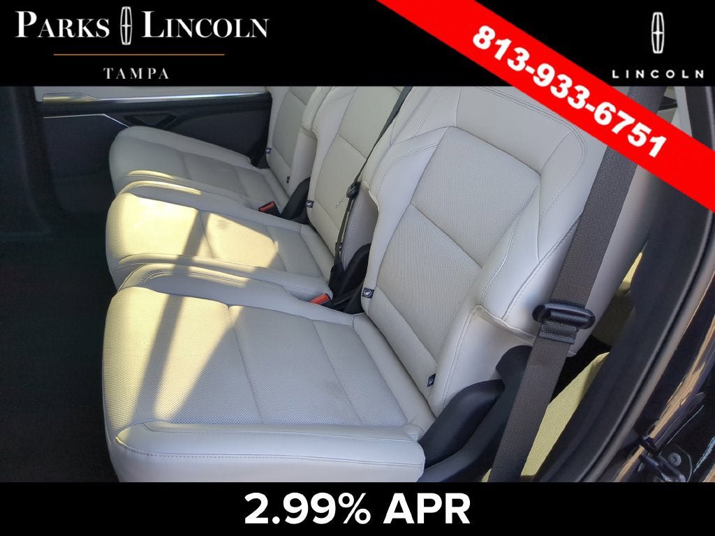Certified 2025 Lincoln Navigator Reserve AWD/4WD image 16