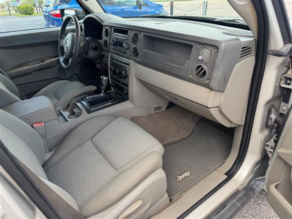 Used 2007 Jeep Commander Sport RWD image 14