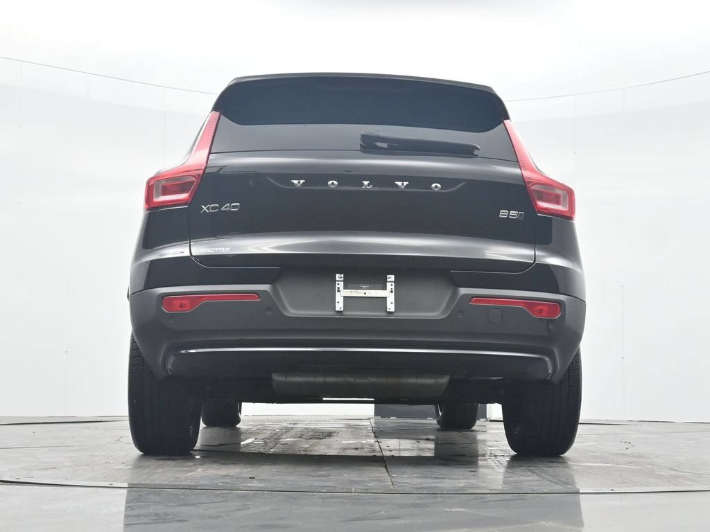 Used 2024 Volvo XC40 B5 Core AWD/4WD image 35