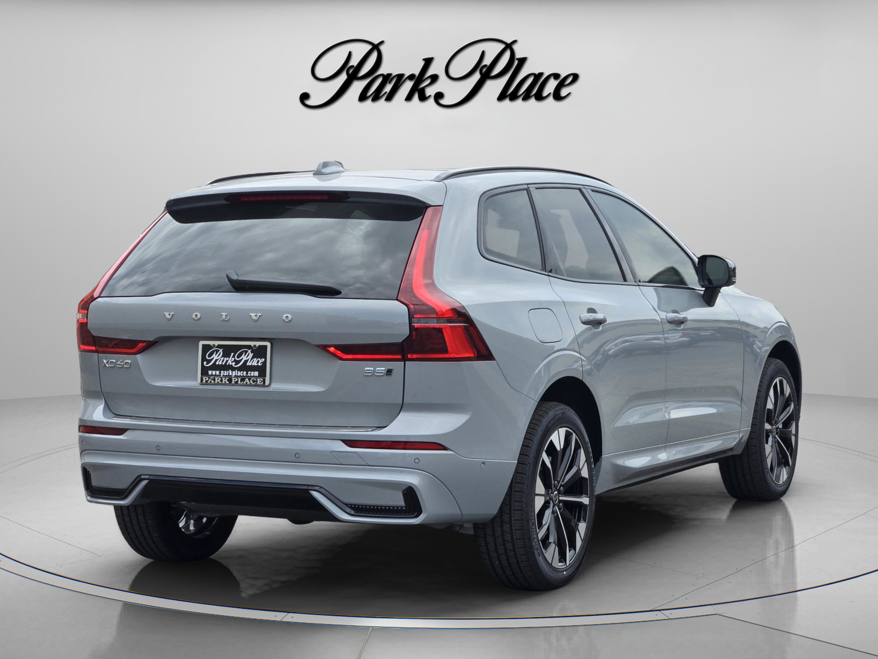 New 2026 Volvo XC60 B5 Plus w/ Protection Package Premier image 6