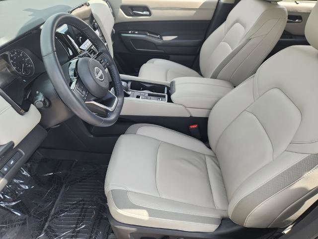 Certified 2024 Nissan Pathfinder SL FWD image 10