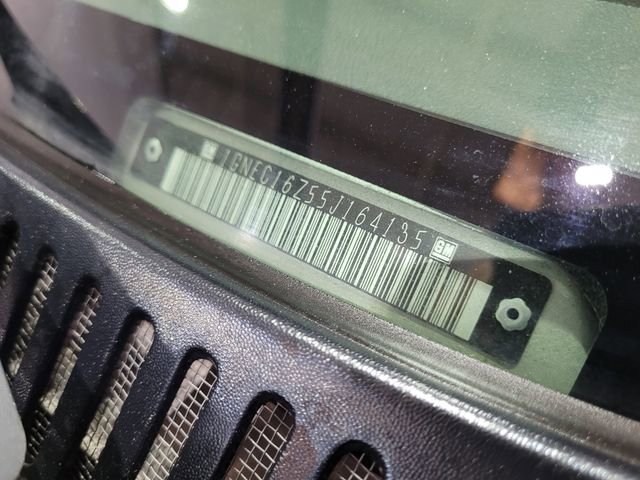 Used 2005 Chevrolet Suburban LS w/ Preferred Equipment Group image 35