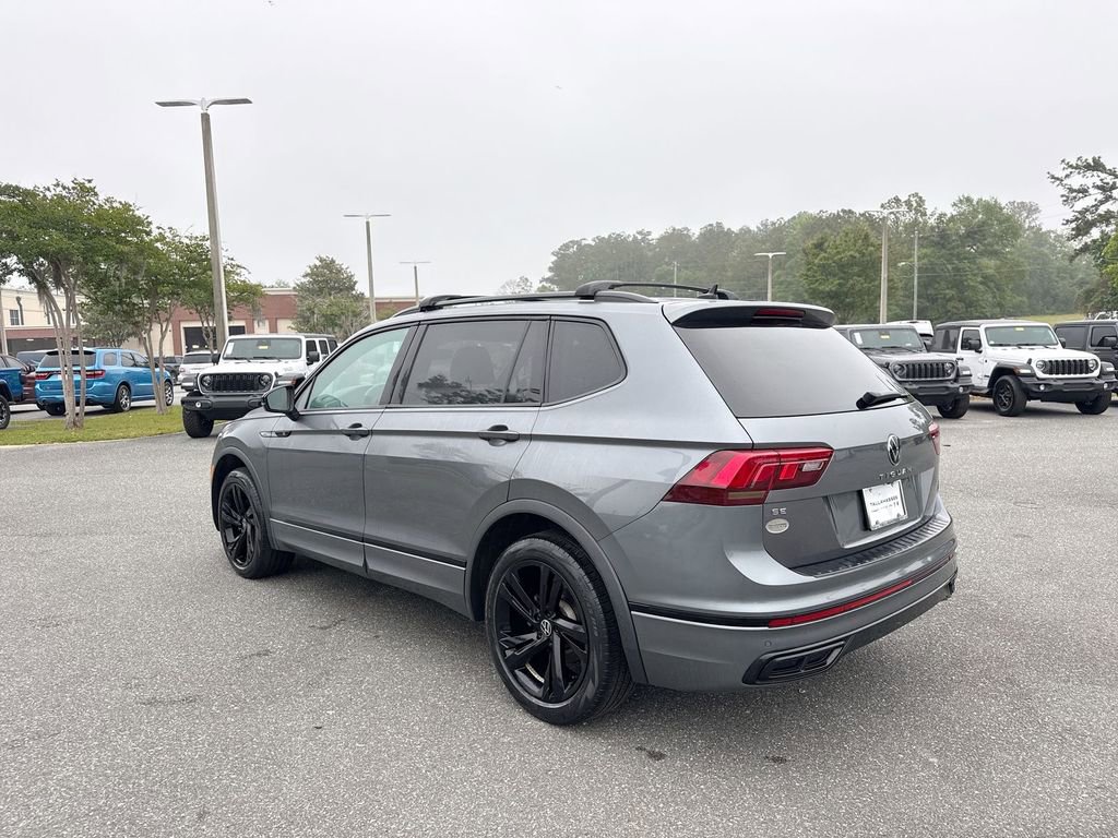 Used 2023 Volkswagen Tiguan SE R-Line FWD image 6