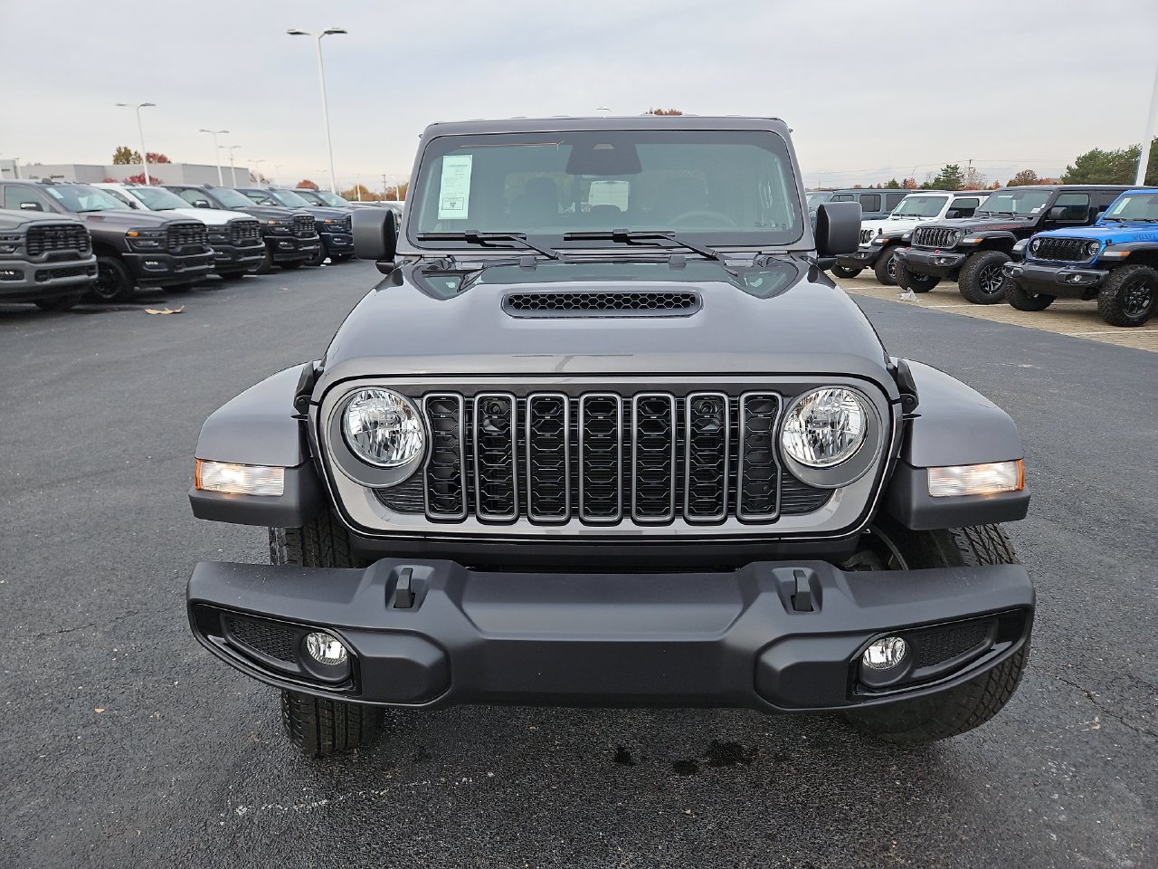 New 2026 Jeep Gladiator Sport AWD/4WD image 2