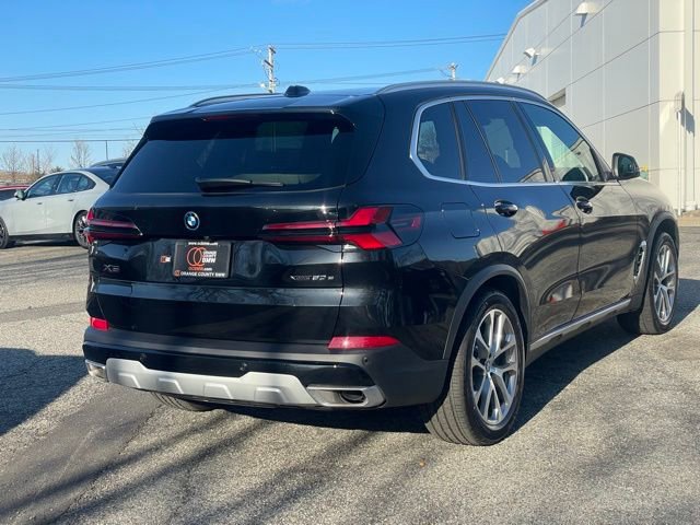 Used 2026 BMW X5 xDrive50e w/ Premium Package image 4