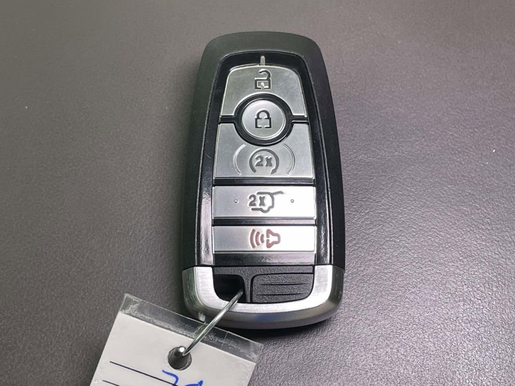 Used 2021 Ford Explorer Platinum w/ Equipment Group 601A AWD/4WD image 45