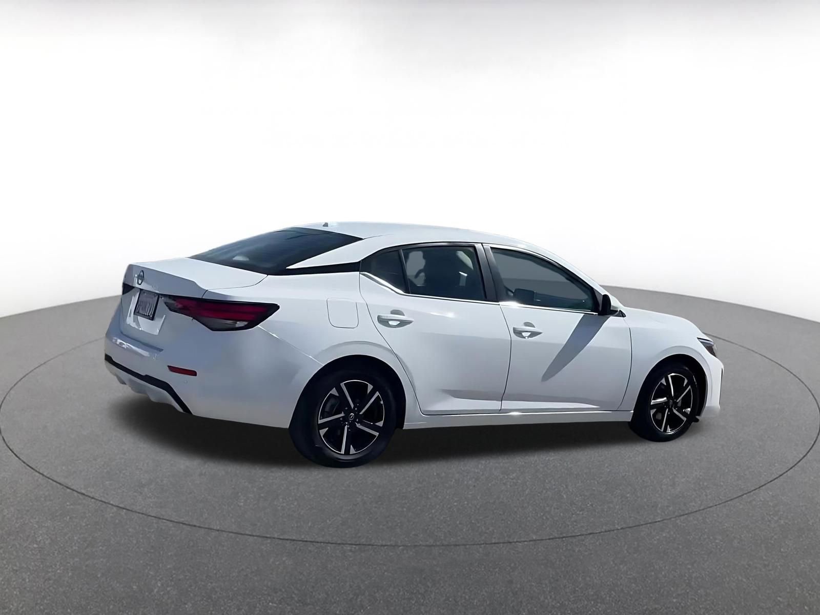 Used 2025 Nissan Sentra SV image 15