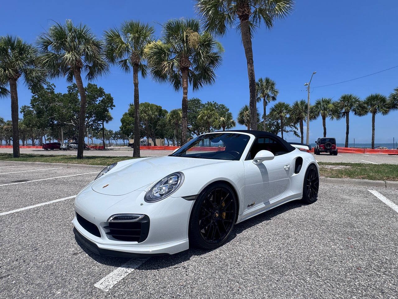 Used 2015 Porsche 911 Turbo S AWD/4WD image 7