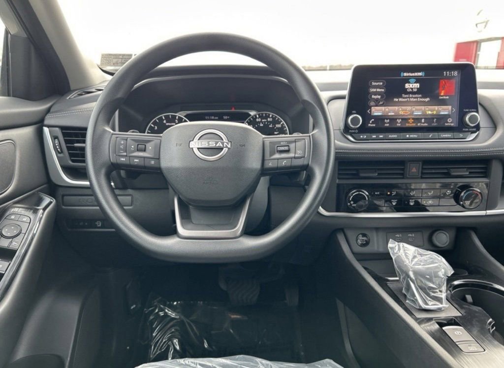 Certified 2025 Nissan Rogue S image 21