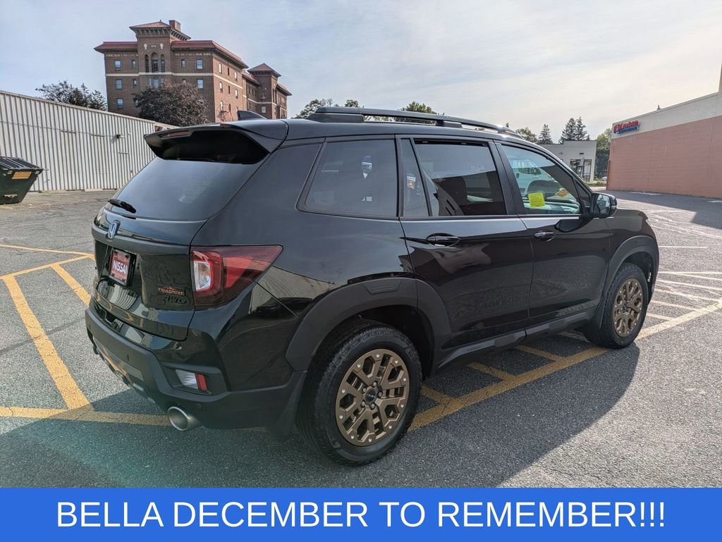 Used 2022 Honda Passport TrailSport image 3