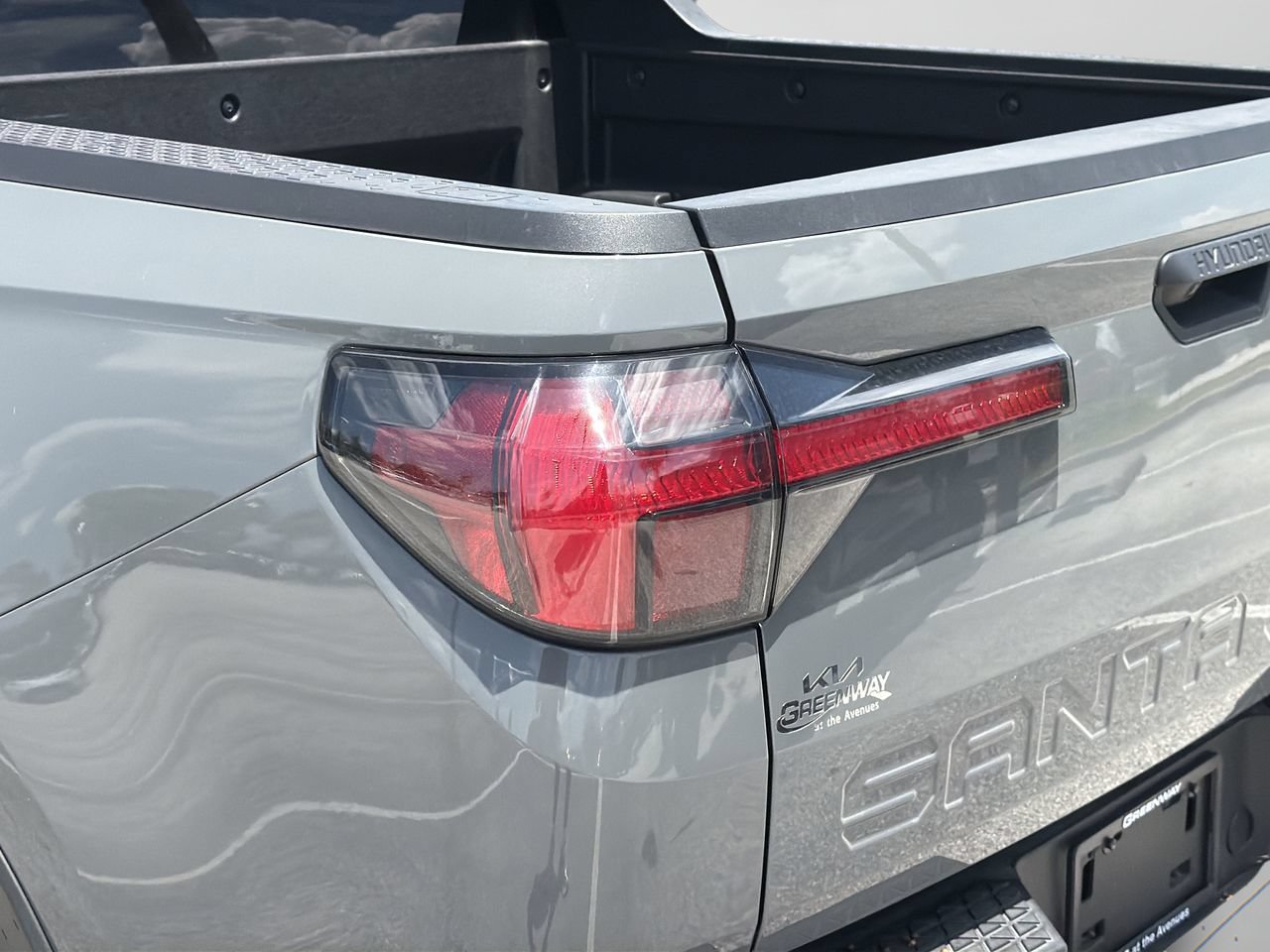 Used 2023 Hyundai Santa Cruz SEL AWD/4WD image 7