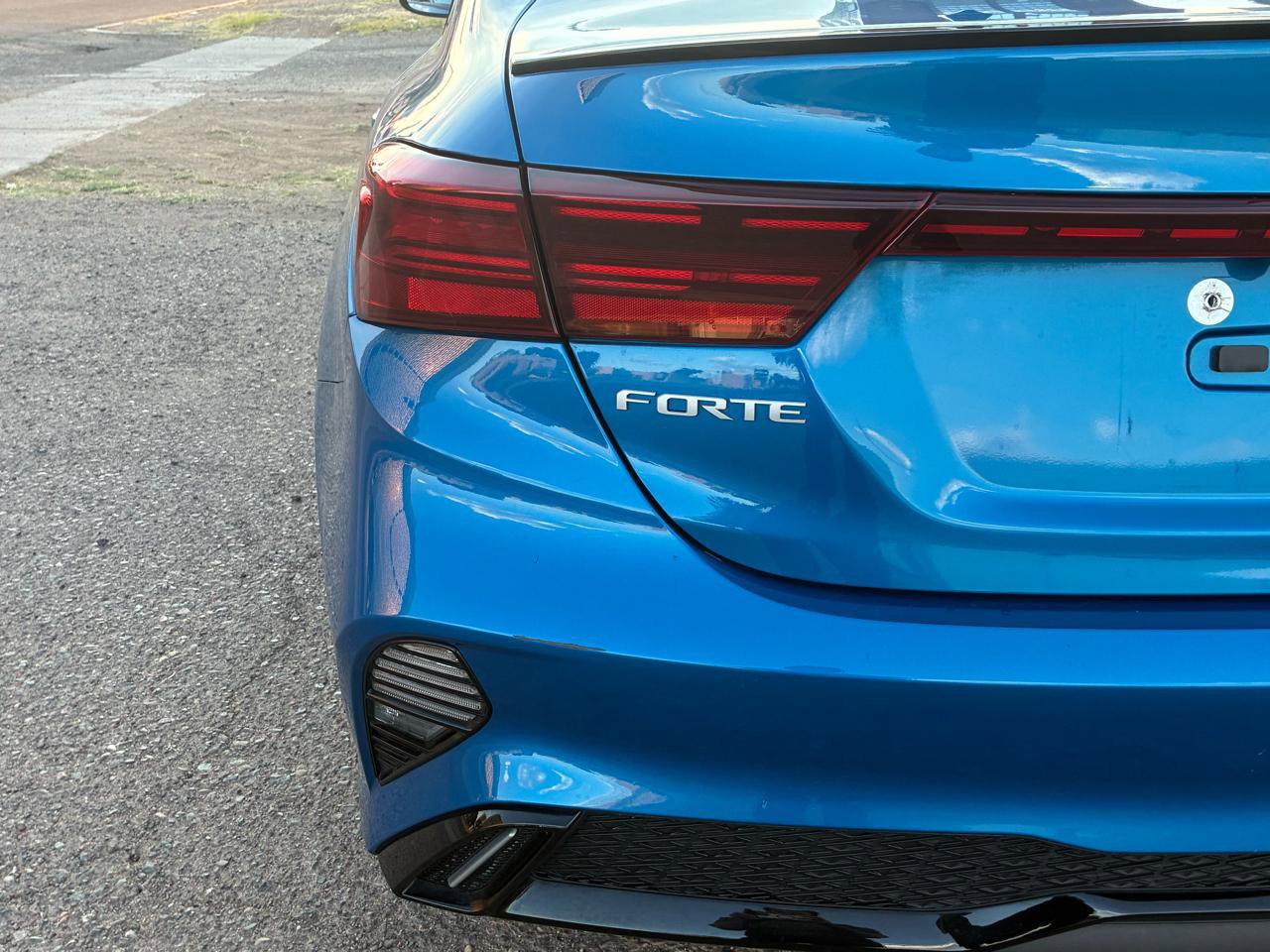 Used 2022 Kia Forte GT-Line FWD image 16