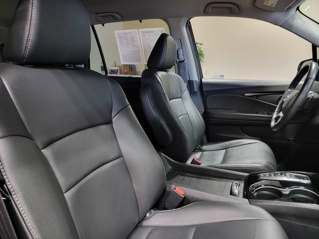 Used 2022 Honda Pilot Touring image 16