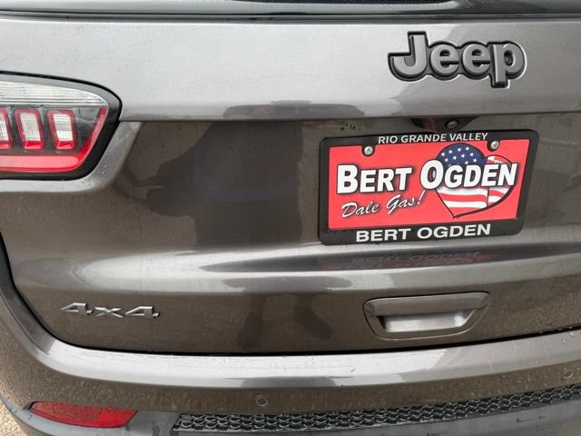 Used 2023 Jeep Compass Trailhawk AWD/4WD image 32