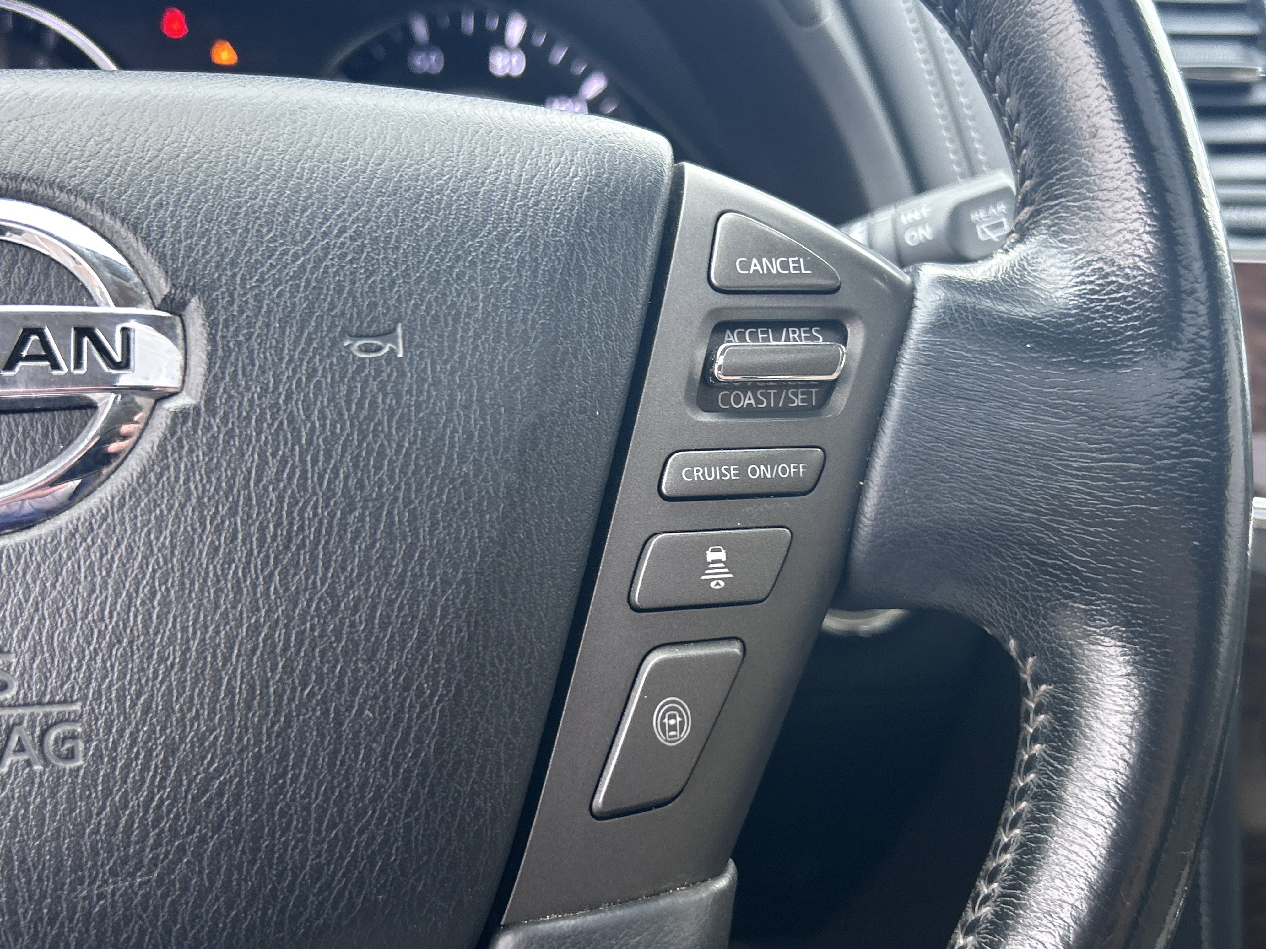 Used 2019 Nissan Armada Platinum image 24