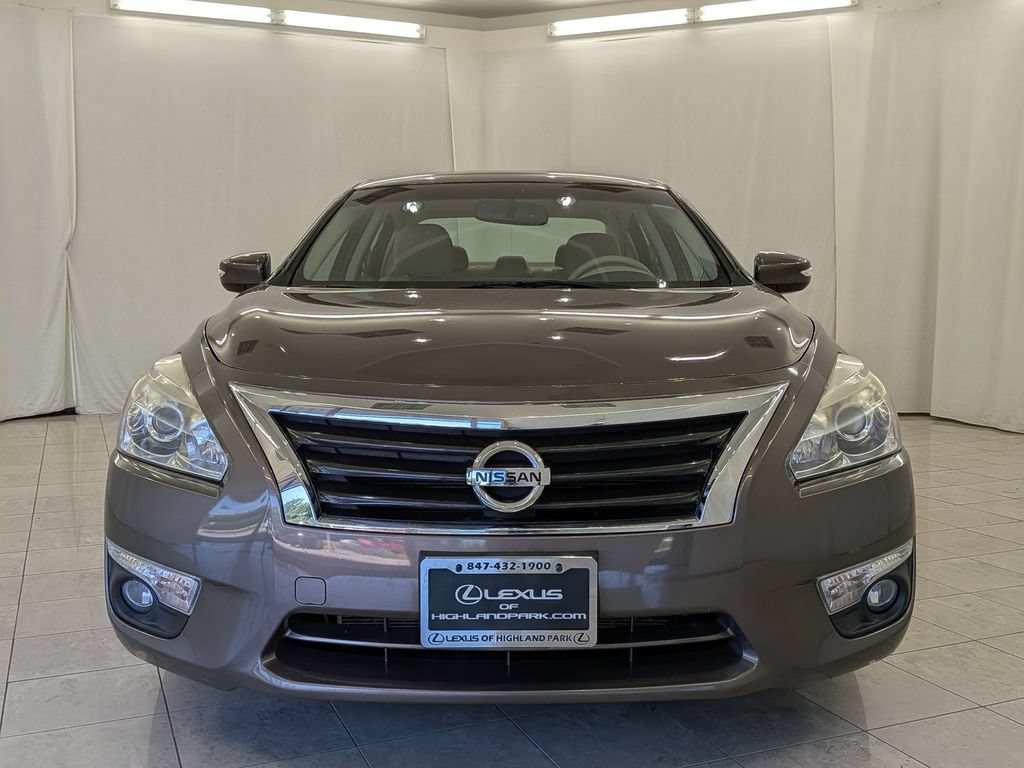 Used 2015 Nissan Altima 2.5 SL w/ Technology Package FWD image 3