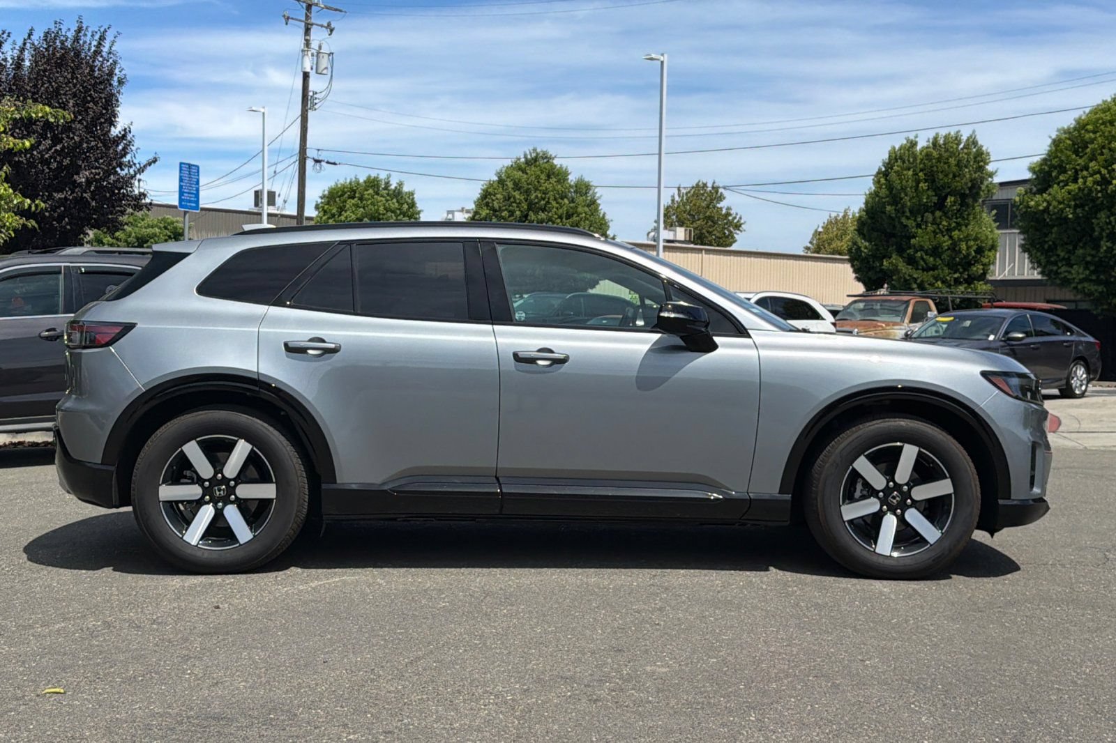 Used 2025 Honda Prologue Touring image 3