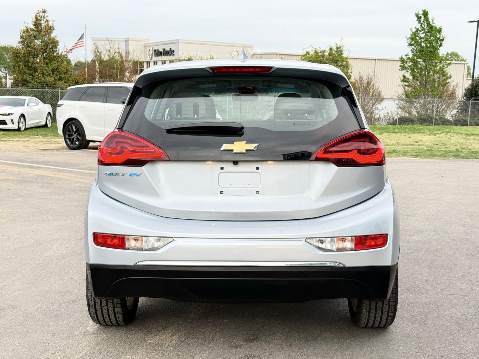 Used 2018 Chevrolet Bolt LT FWD image 12