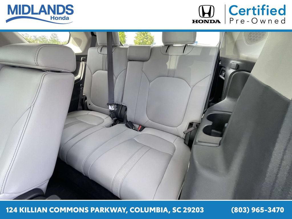 Used 2025 Honda Pilot Touring image 13